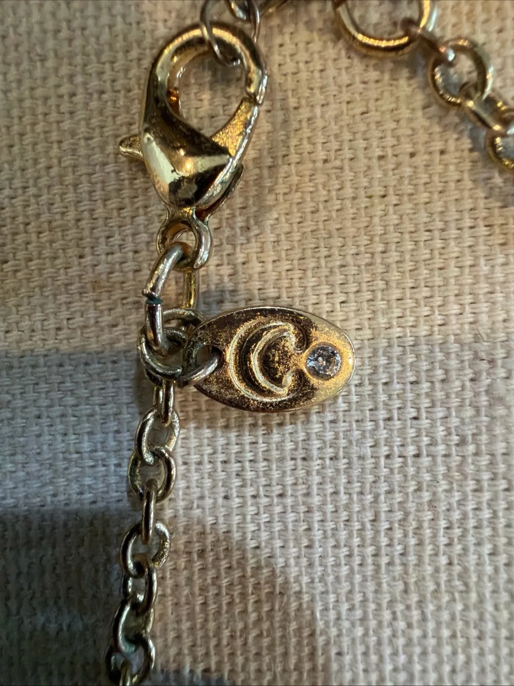 Gold-Tone Ivory Cats Eye Petal Cluster Necklace